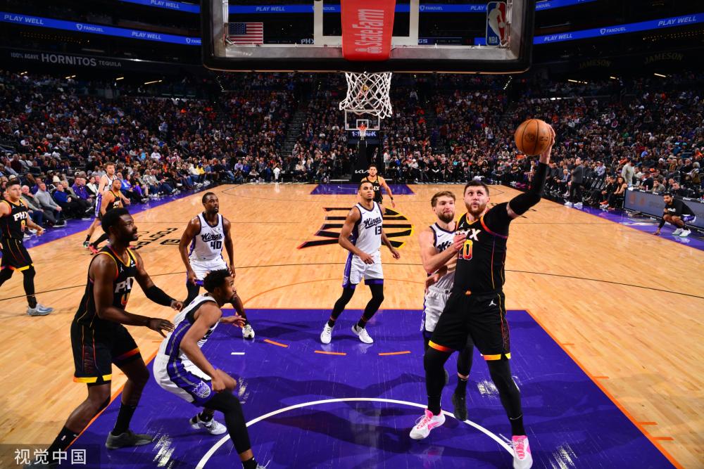 对年轻球员 对年轻球员