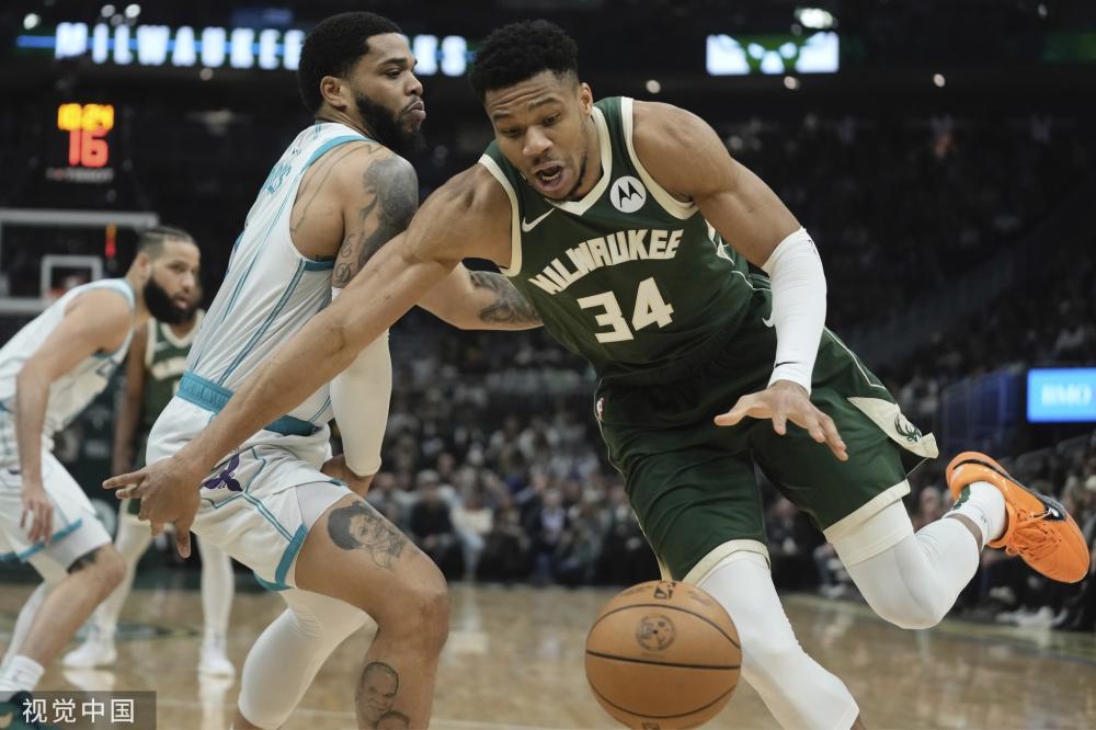 他在俱乐部 他在俱乐部