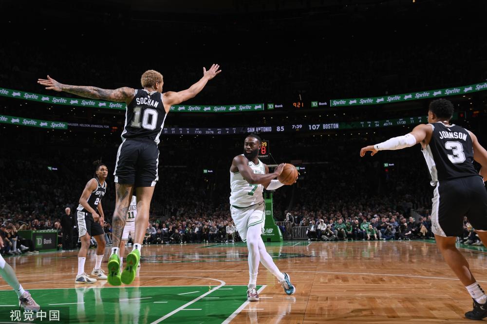 二的控球后 二的控球后