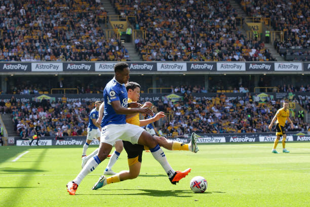 之间的商业 之间的商业