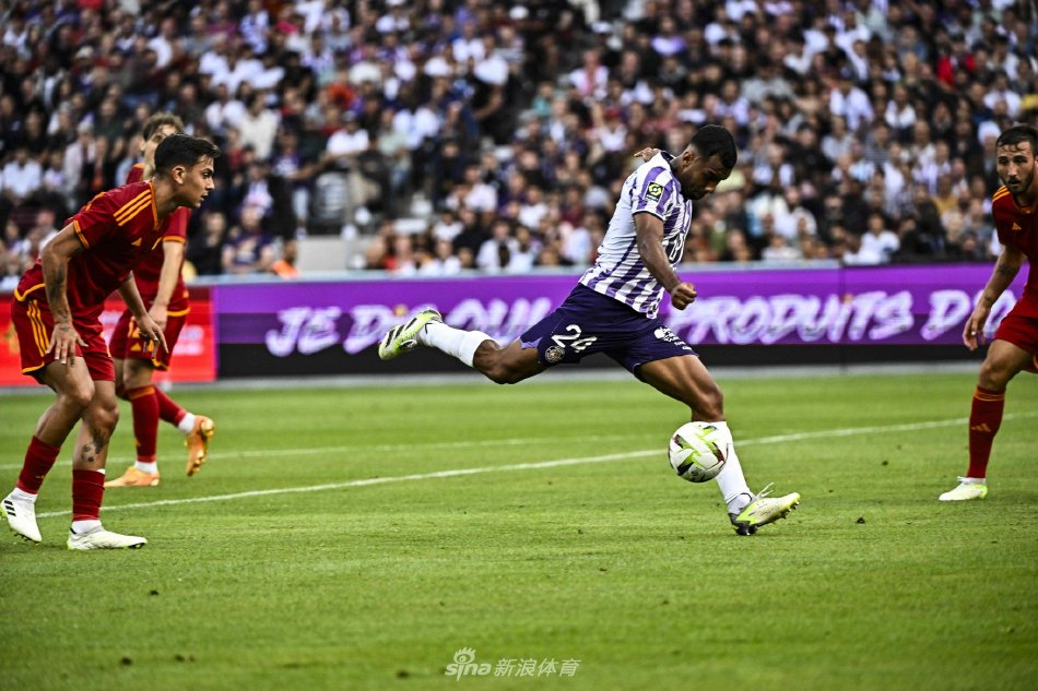 今天 03：40上海申花足协红牌中超特谢拉68